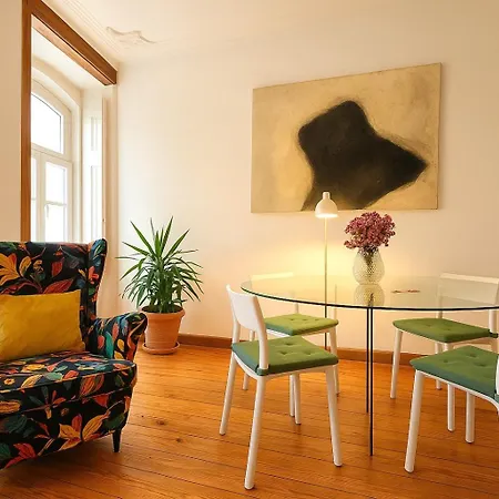 Centre Charm And Practicality *